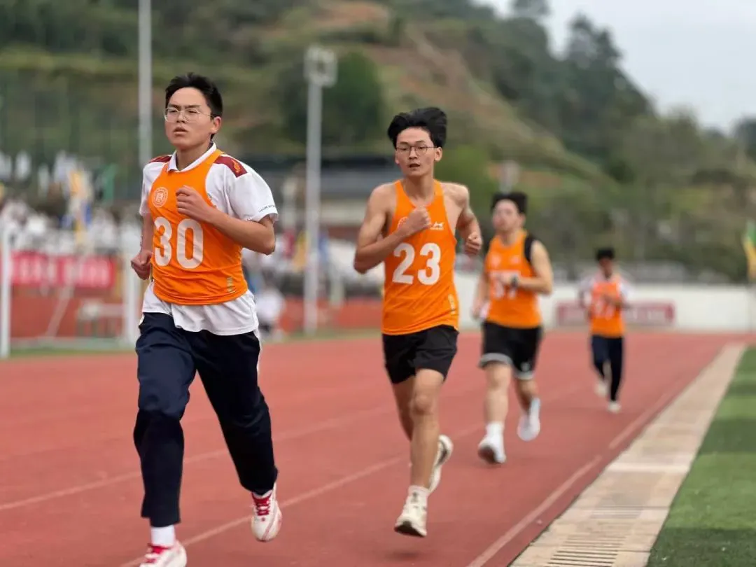 如何制定一个全面的篮球力量训练和发展计划？_0